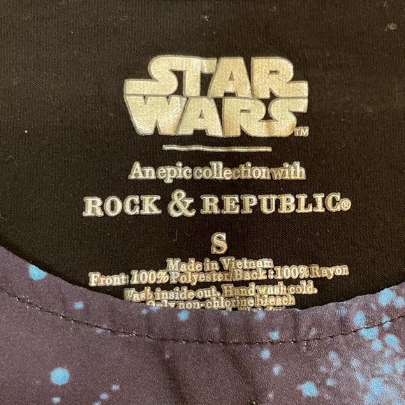 Women's Rock & Republic Star Wars Embellished Flowy Tank - Picture 3 of 4